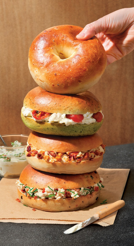 SPC 파리바게뜨, '두번쫄깃 베이글' 제품 홍보 이미지. SPC 파리바게뜨 제공